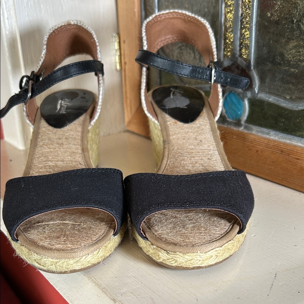 Lucky Brand Black Espadrille Wedges